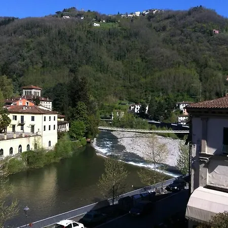 Nestled In A Valley, Apartment Bagni di Lucca