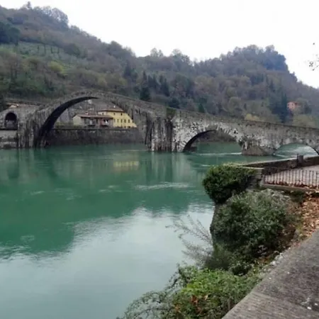 Nestled In A Valley, Apartment Bagni di Lucca